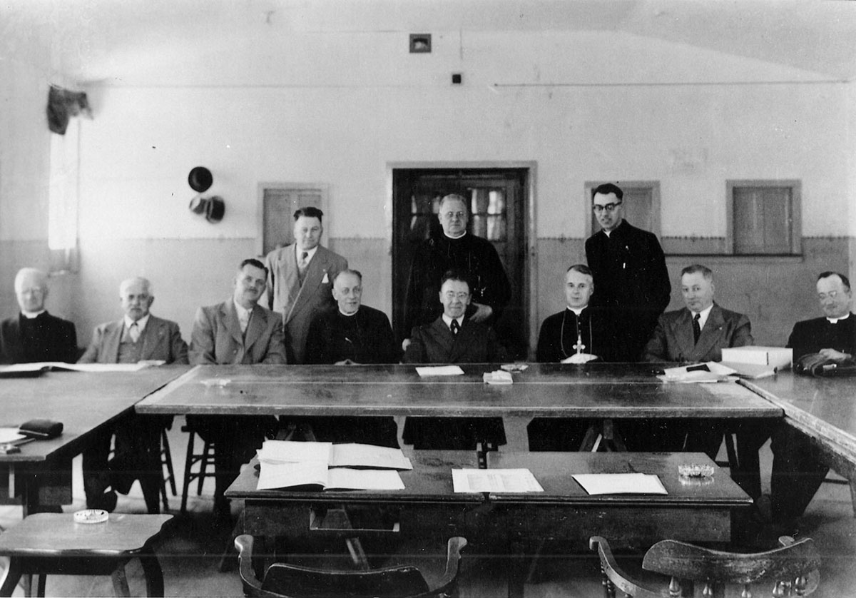 Comité de la radio française en Saskatchewan lors de la campagne de souscription en 1951